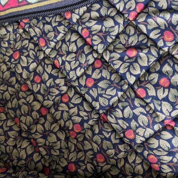 Suttles & Seawinds Garment Bag - Picture 11 of 11